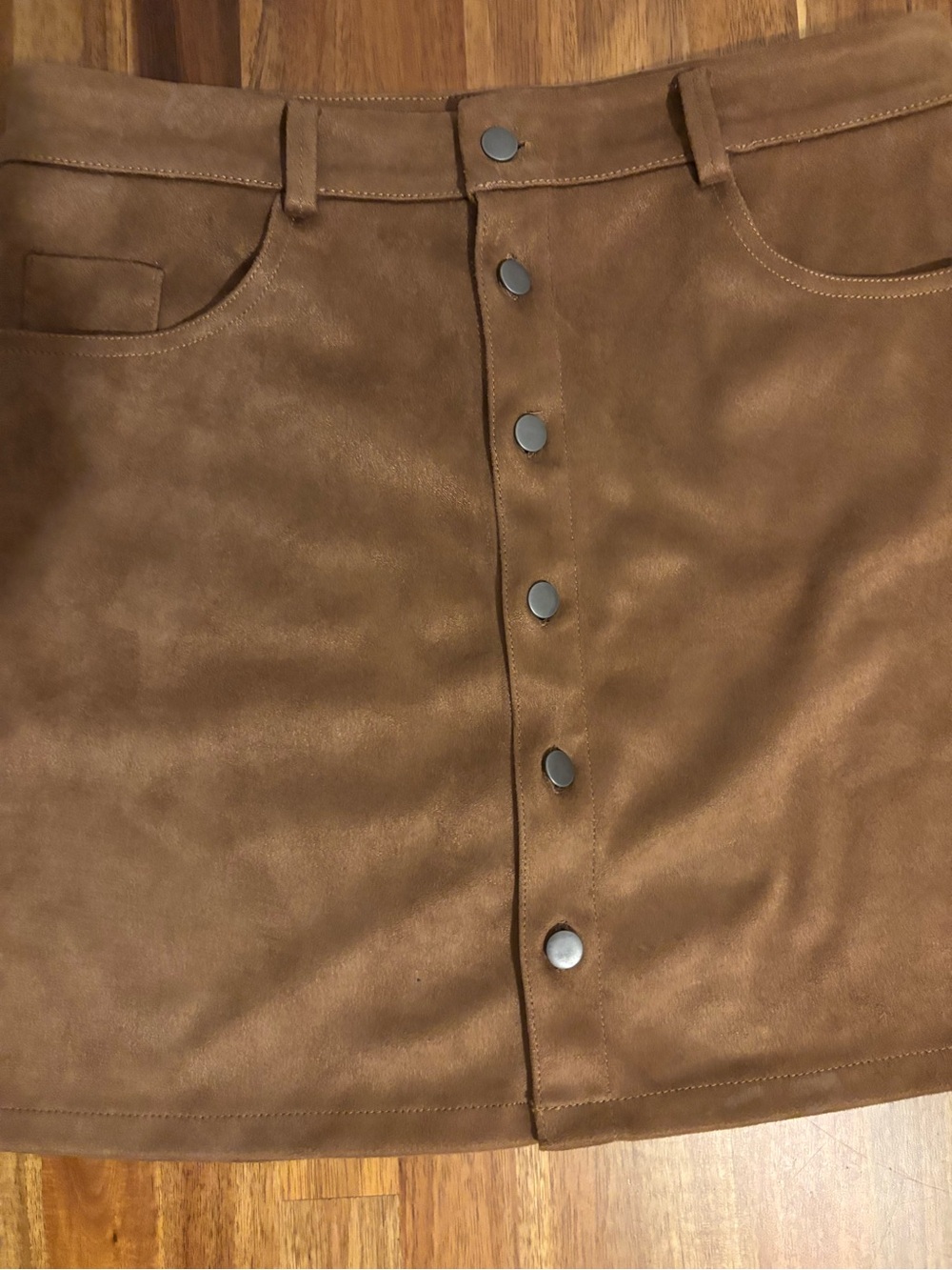 Button-Front Suede Mini Skirt — Brown - Picture 4 of 9
